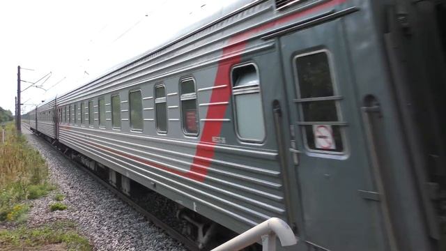 Электровоз ЭП1М-787 с пассажирским поездом смотреть онлайн