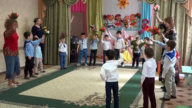 8 марта утренник