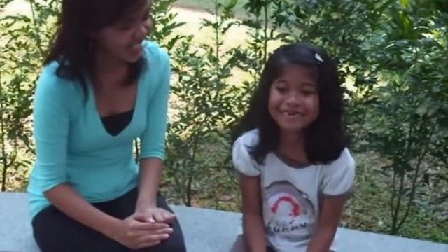 Families In Singapore(Video Presentation).wmv смотреть онлайн