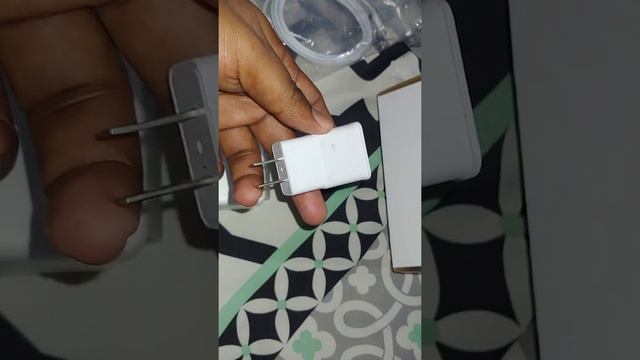 Uxboxing cargador tipo c 61W смотреть онлайн
