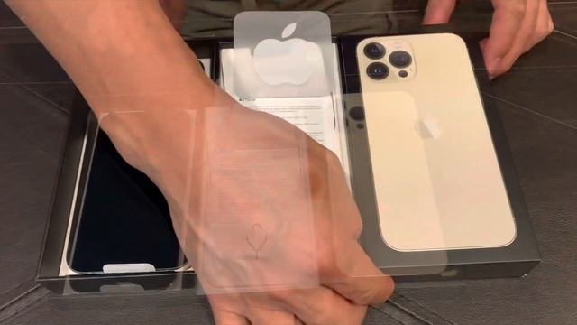 #QueHuongMa: iPhone 13 Pro Max unboxing! смотреть онлайн