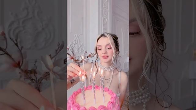 все успели меня поздравить? #birthdaygirl #daryana #trending смотреть онлайн