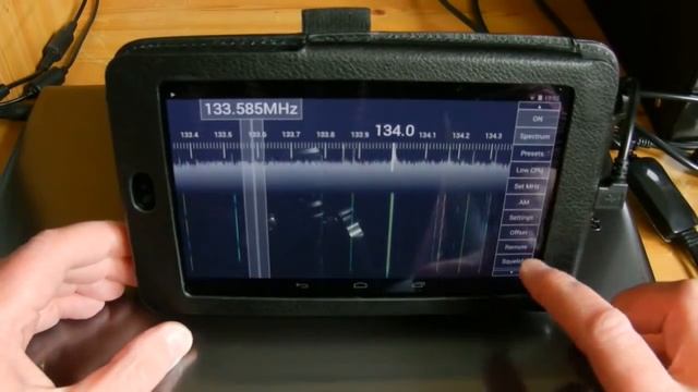 RTL RTL2832U Dongle Using SDR Touch Android App смотреть онлайн