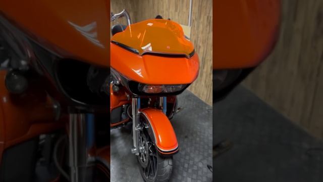 #harleydavidson #getklocked #klockwerks Klockwerks Orange ICE Sport Windshield Flare.