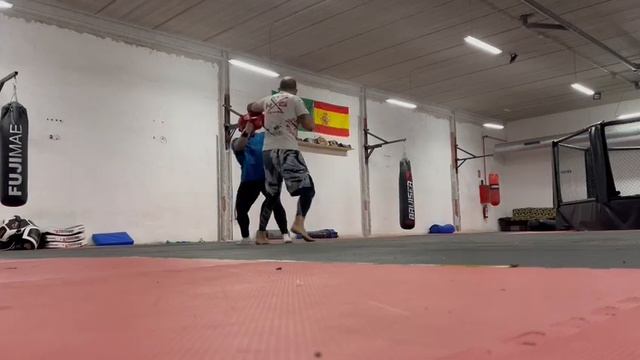 Tulio VS Pau TFT 1 смотреть онлайн