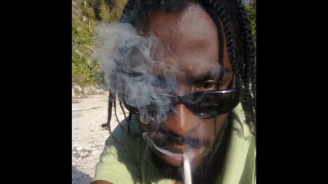 Risk & stone the weed wa mi smoke .wmv смотреть онлайн