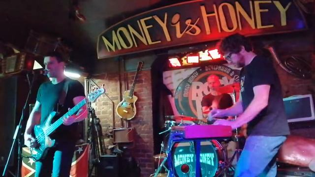 гр. BARBULATORS 03/11/22 MONEY HONEY СПб смотреть онлайн