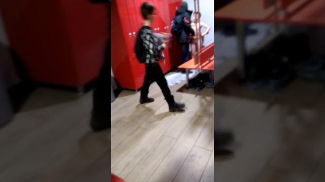 Голый смотреть онлайн