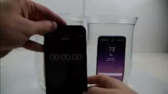 Comparison between Apple and Samsung 33 смотреть онлайн