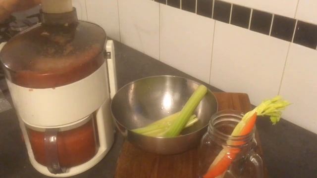 How to make healthy juice APPLE CARROTS AND CELERY JUICE смотреть онлайн