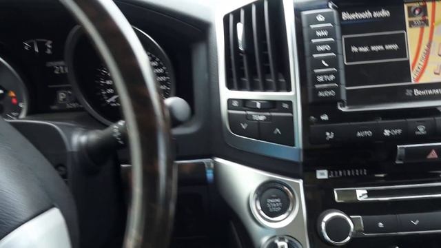 2015 Toyota Land Cruiser 200