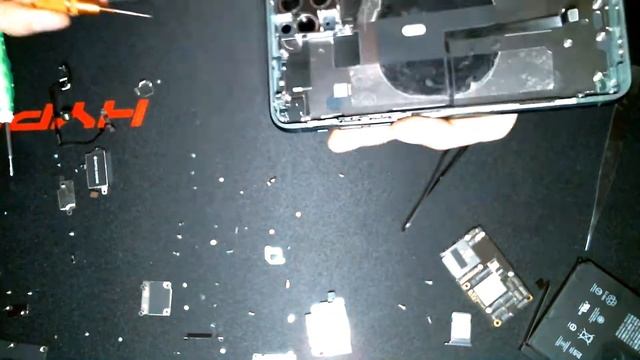 iPhone 11 Pro Max Repair Timelapse at x32 Speed смотреть онлайн