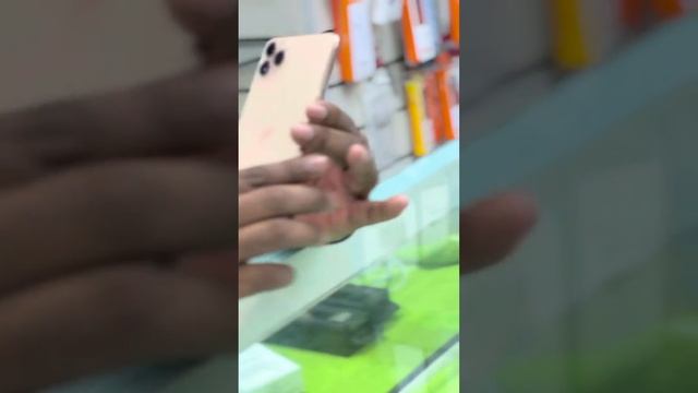 11 pro max 512 GB with 87 battery exchange possible .+971589580852 смотреть онлайн