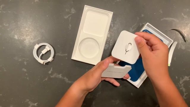 Iphone 13 Blue 128 gb | Unboxing | Review | Apple products смотреть онлайн