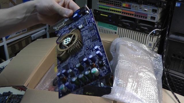 unboxing of untested trash - RETRO Hardware смотреть онлайн