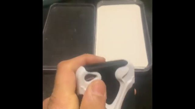 Unboxing The Switcheasy Capsule For IPhone 4/4s