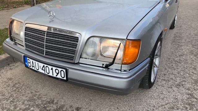 Mercedes W124 Coupe - Headlight Wipers смотреть онлайн