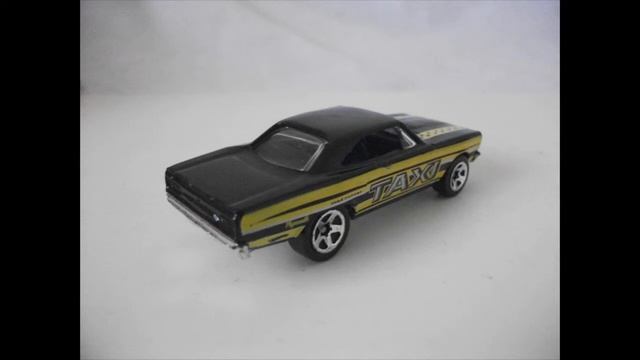 Hot Wheels '70 Plymouth Road Runner Taxi classic Amercian Muscle car смотреть онлайн