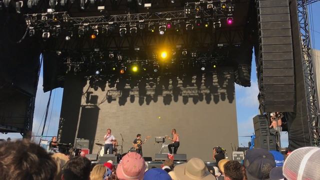 Still Together - Mac Demarco (Live)