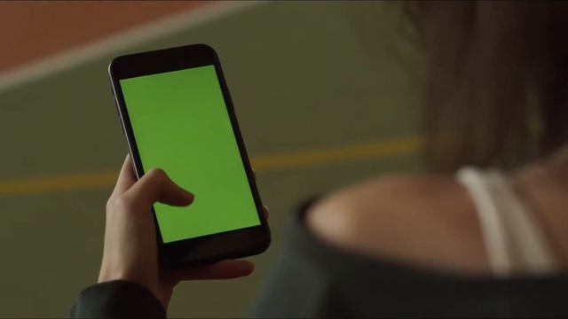 Girl phone Green screen 4k смотреть онлайн