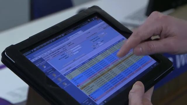 Clinical desktop solution transforms patient care experience at busy hospital смотреть онлайн