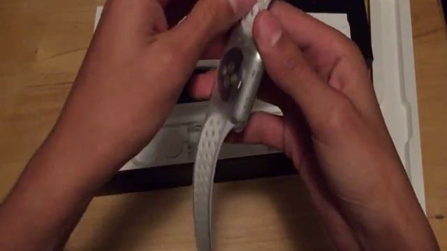 Unboxing: Apple Watch series 2 Nike edition смотреть онлайн