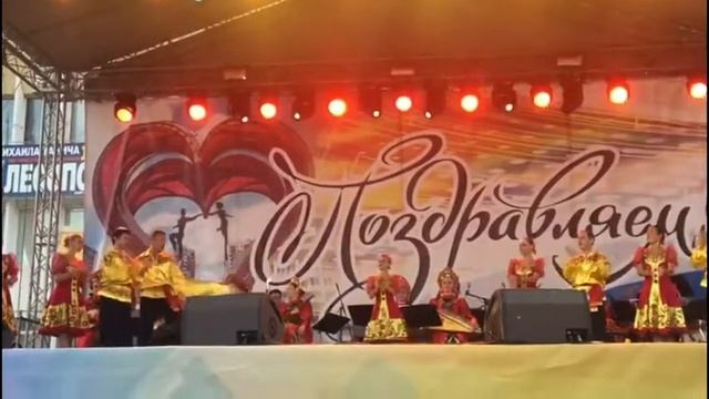 Ансамбль "Садко". "Праздничная" (фрагмент) смотреть онлайн