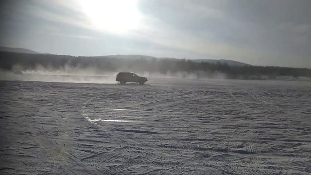Drift Jeep Grand Cherokee . Дрифт Джип Гранд Чероки. смотреть онлайн