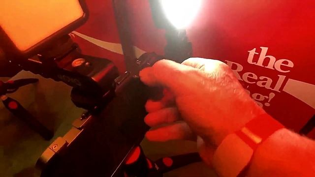 BUILDING A SMALLRIG FOR 12 PRO MAX смотреть онлайн