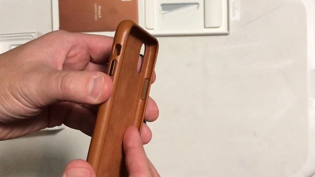 Apple Leather Case (Saddle Brown) for iPhone X / XS Unboxing & Review смотреть онлайн