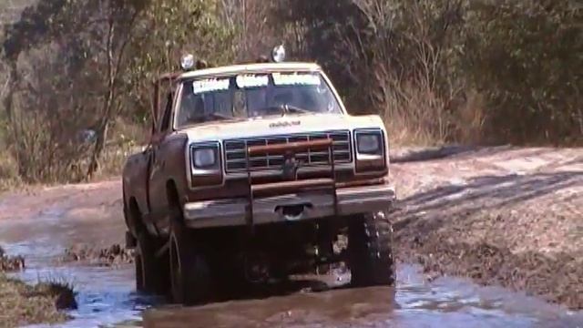 Lifted Dodge Power Ram Mudding смотреть онлайн