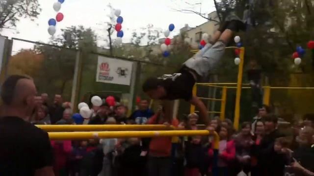 Открытие новой workout площадки на Оболоне смотреть онлайн