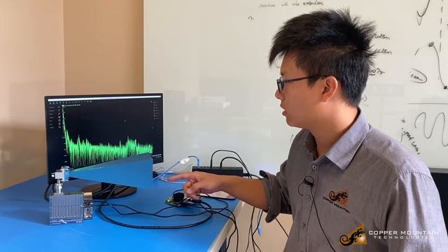 Linux Software with 1-Port VNA and Horn Antenna смотреть онлайн