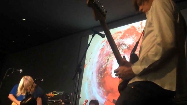Sonic Youth at the SoHo Apple Store - 2 смотреть онлайн