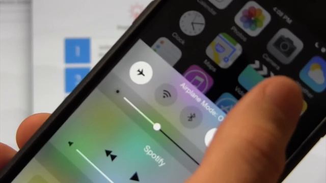 How to Jailbreak any iOS device running iOS 8.0 and 8.1 смотреть онлайн