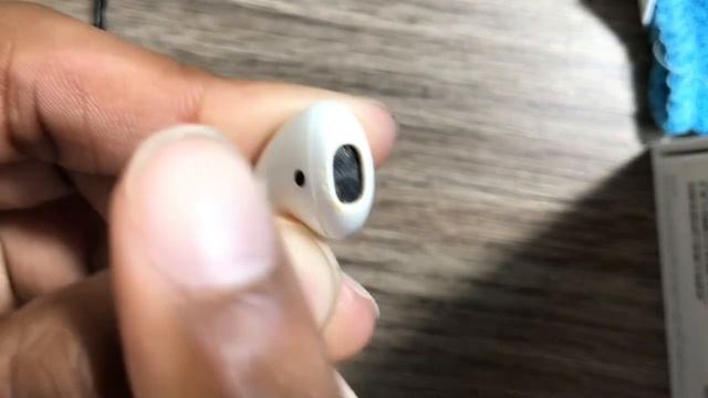 HOW TO CLEAN AIRPODS/ EARBUDS 2019 EDITION смотреть онлайн