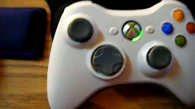 4 Xbox 360 wireless controllers hooked up to my comp смотреть онлайн