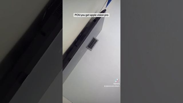 POV: you get a apple vision pro 💀 смотреть онлайн