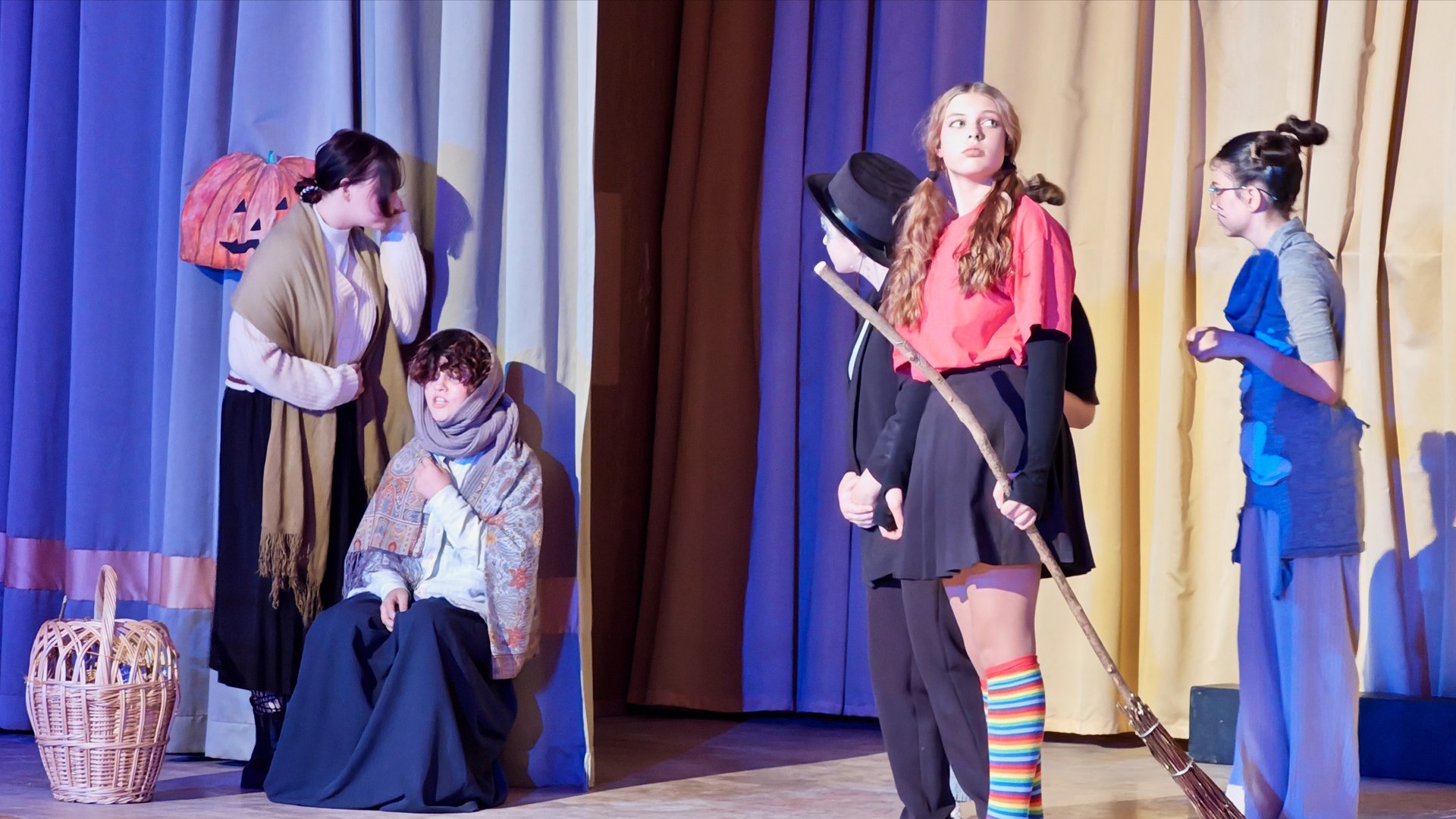 Спектакль Вальпургиева ночь смотреть онлайн