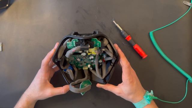 Bang & Olufsen Beoplay S3 Disassembly process and repair guide смотреть онлайн