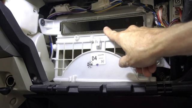 2007 Toyota Prius Cabin Air Filter Replacement смотреть онлайн