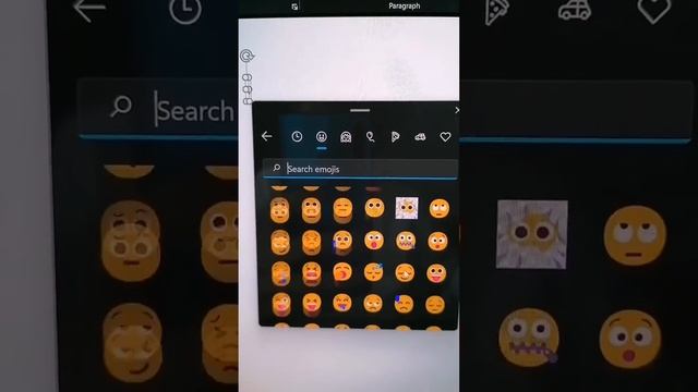 how to take a screenshot and use emoji keyboard on Windows 11 смотреть онлайн