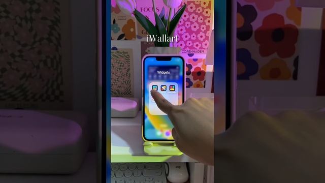 iOS 17 Hacks iPhone 13 Home Screen Makeover #aesthetic #iconicbestie #ios #iphone #iphone смотреть онлайн