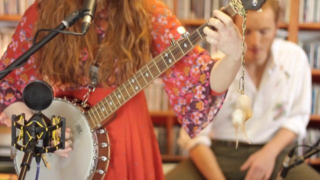 Worry Dolls - 'Bless Your Heart' | UNDER THE APPLE TREE смотреть онлайн