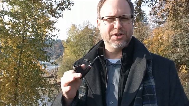 Mac Baren Mixture Flake on an autumn day смотреть онлайн