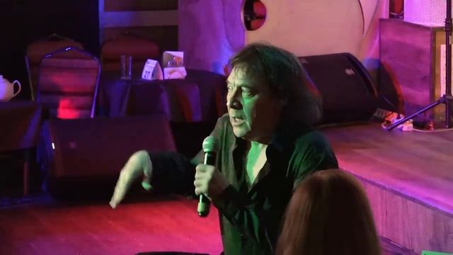 МЕЖДУ НАМИ ПУСТЫНЯ (Вячеслав Добрынин - Михаил Рябинин, 1988 г.) АЛЕКСАНДР ДОБРЫНИН (апрель 2024) смотреть онлайн