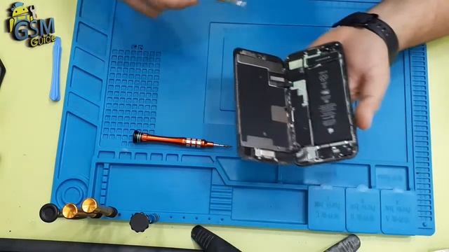 iPhone 8 Remove LCD Glass Screen For Screen Replacement - Gsm Guide смотреть онлайн