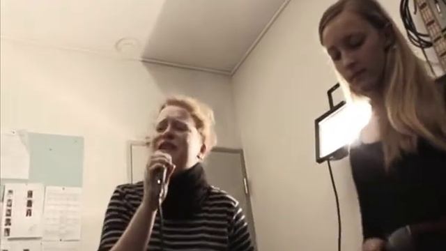 Bust your windows (cover) смотреть онлайн