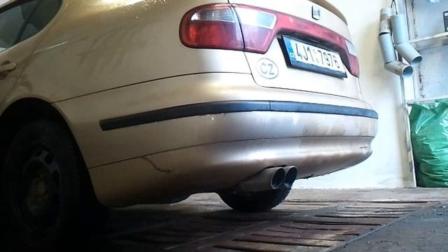 Seat Toledo 1,9 Tdi - zvuk exhaust sound смотреть онлайн