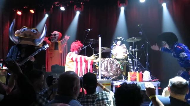 Mac Sabbath - N.I.B.B.L.E. (with Clownvis Presley) смотреть онлайн